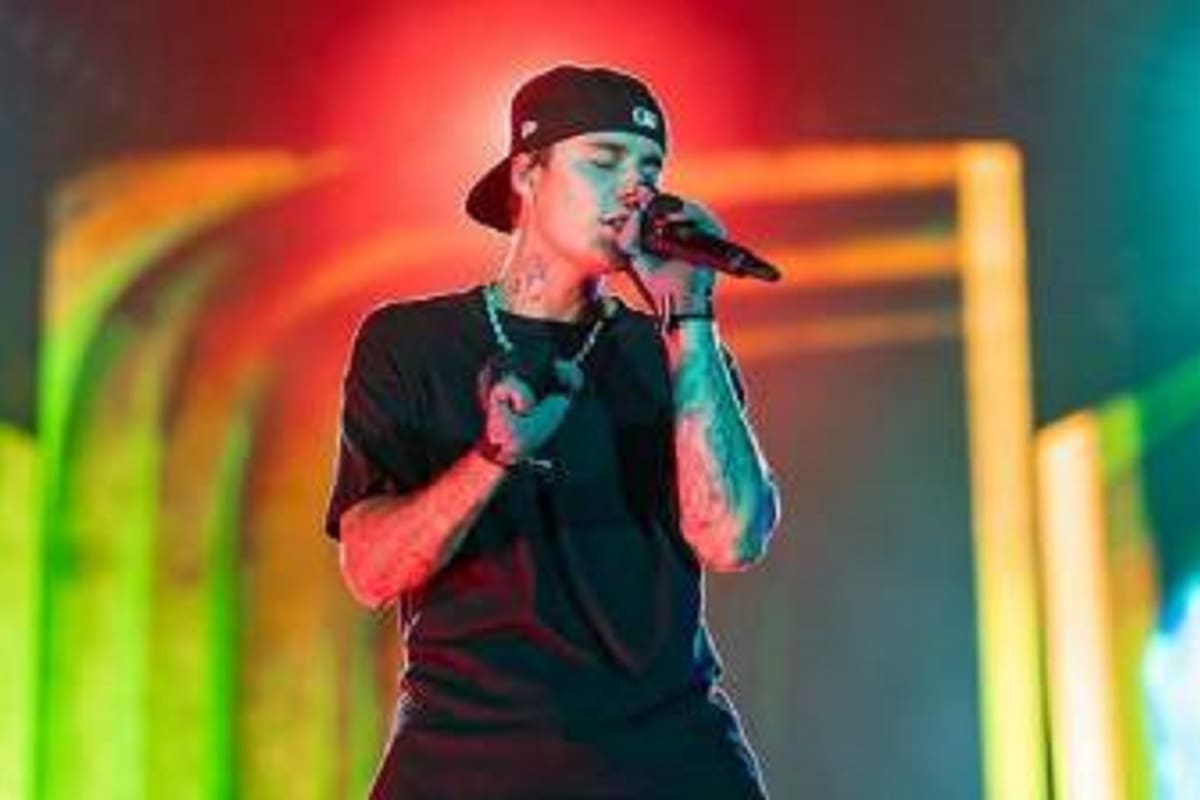 "El racismo es diabólico" Justin Bieber lloró en pleno concierto y condenó los actos racistas
