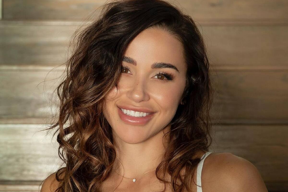 Ana Cheri se disfraza de Velma y enamora a todo Instagram