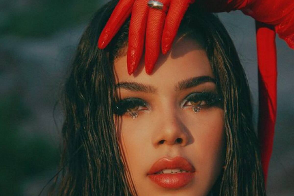 Kenia Os 'prendió' el escenario con atrevido conjunto en Hermosillo, Sonora