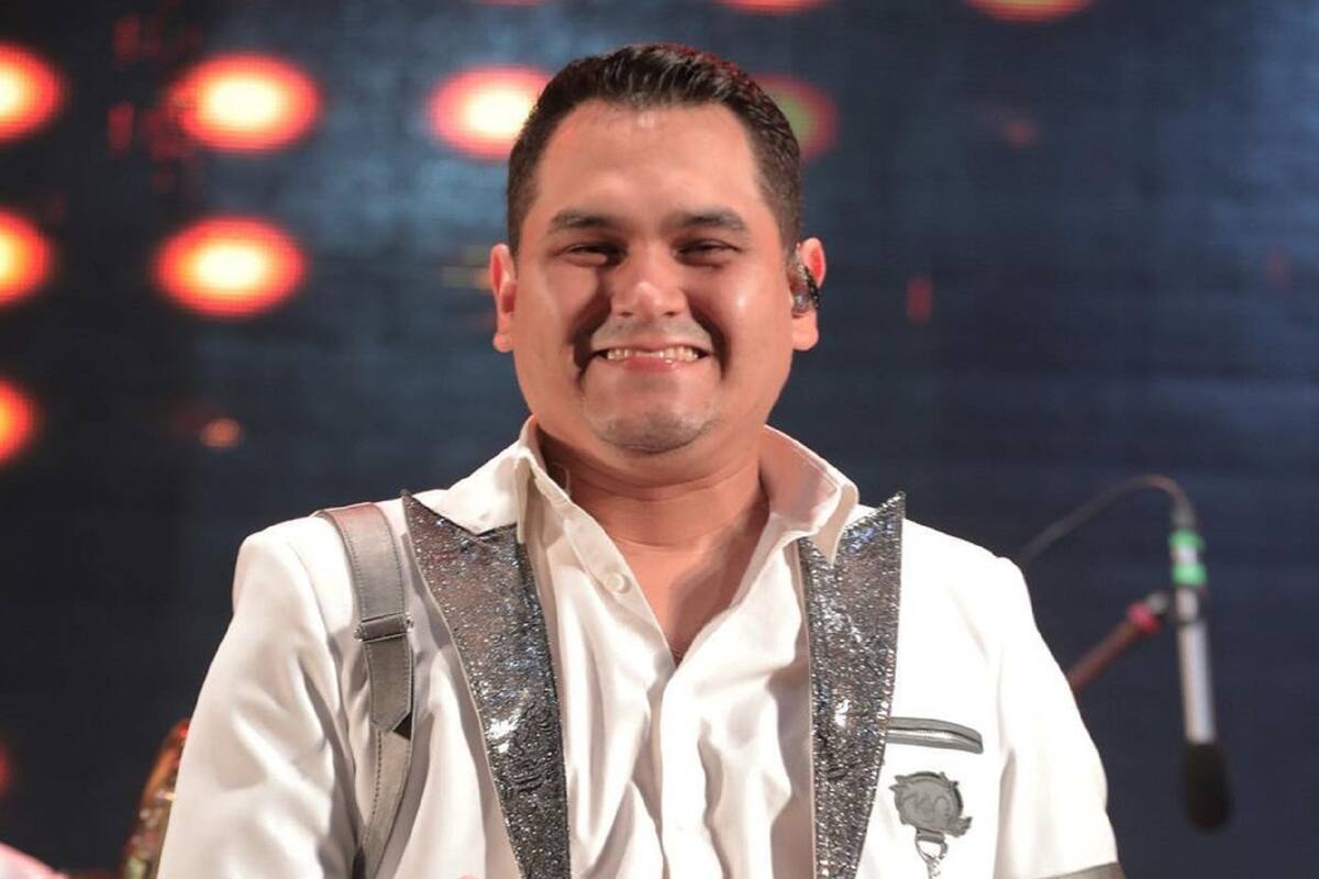 Reportan que Samuel Nepomuseno, vocalista de Los Recoditos, también saldrá de la banda