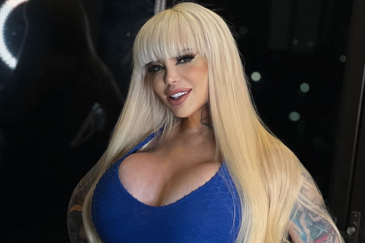Sabrina Sabrok lamenta tener que quitarse sus implantes por la gran inversión que ha hecho en ellos