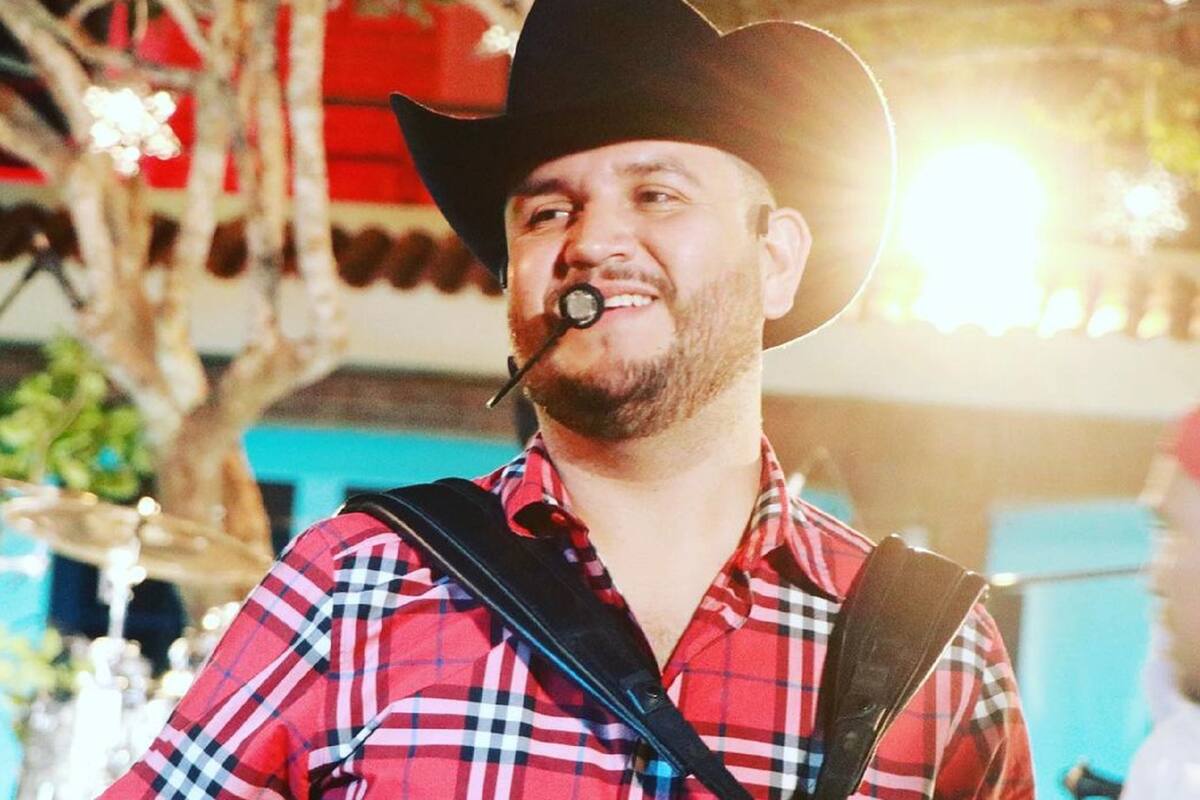 Edén Muñoz, vocalista de Calibre 50, anuncia que se aleja de los escenarios
