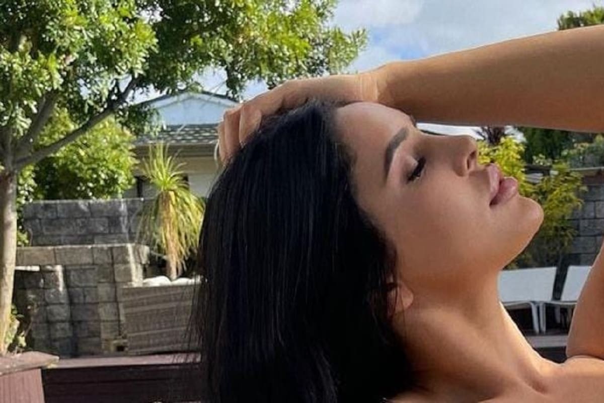 Lily Adrianne luce sus curvas con sensacional traje de baño en Instagram