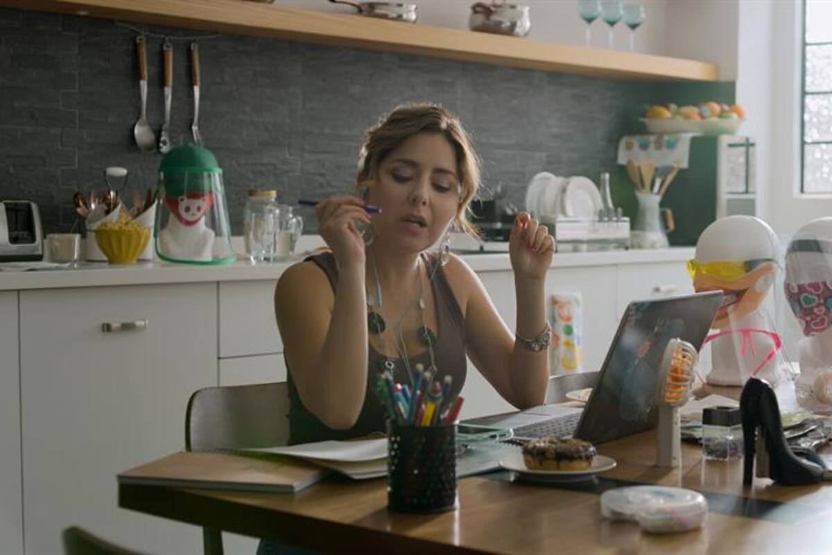 Regresa "Mirreyes contra Godínez", pero con un especial de Home Office en cuarentena