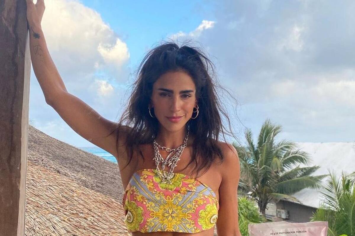 Bárbara de Regil presume top de leopardo