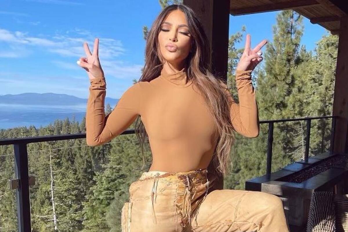 Kim Kardashian presume los arbolitos de Navidad de sus hijos