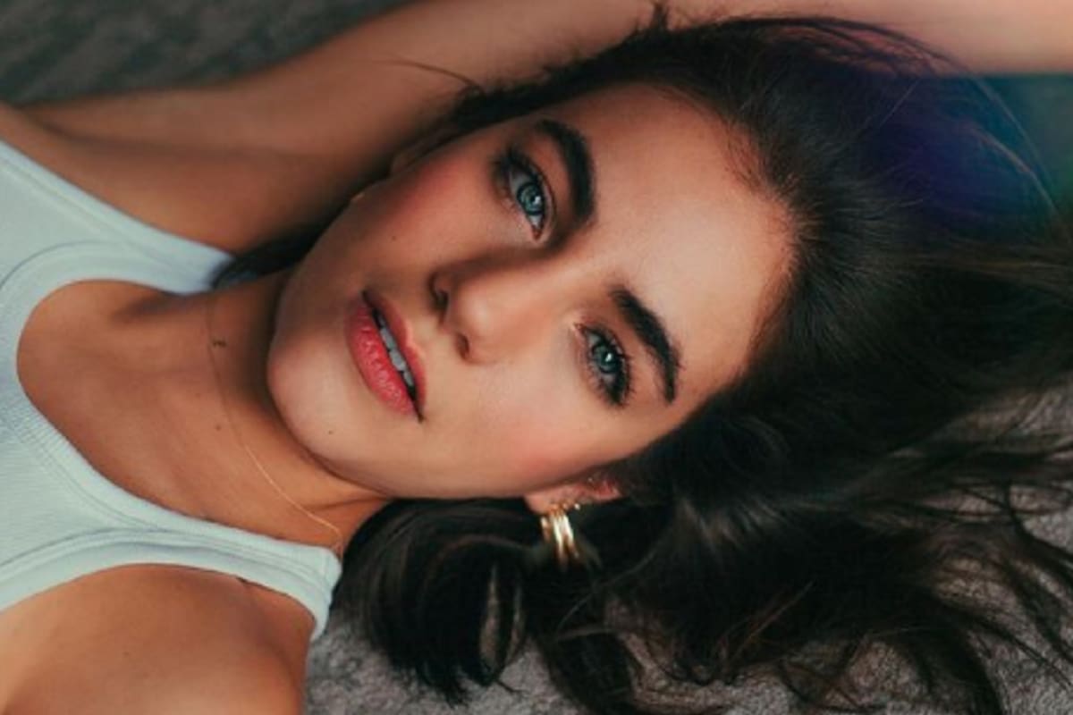 Ela Velden posó espectacular en la playa