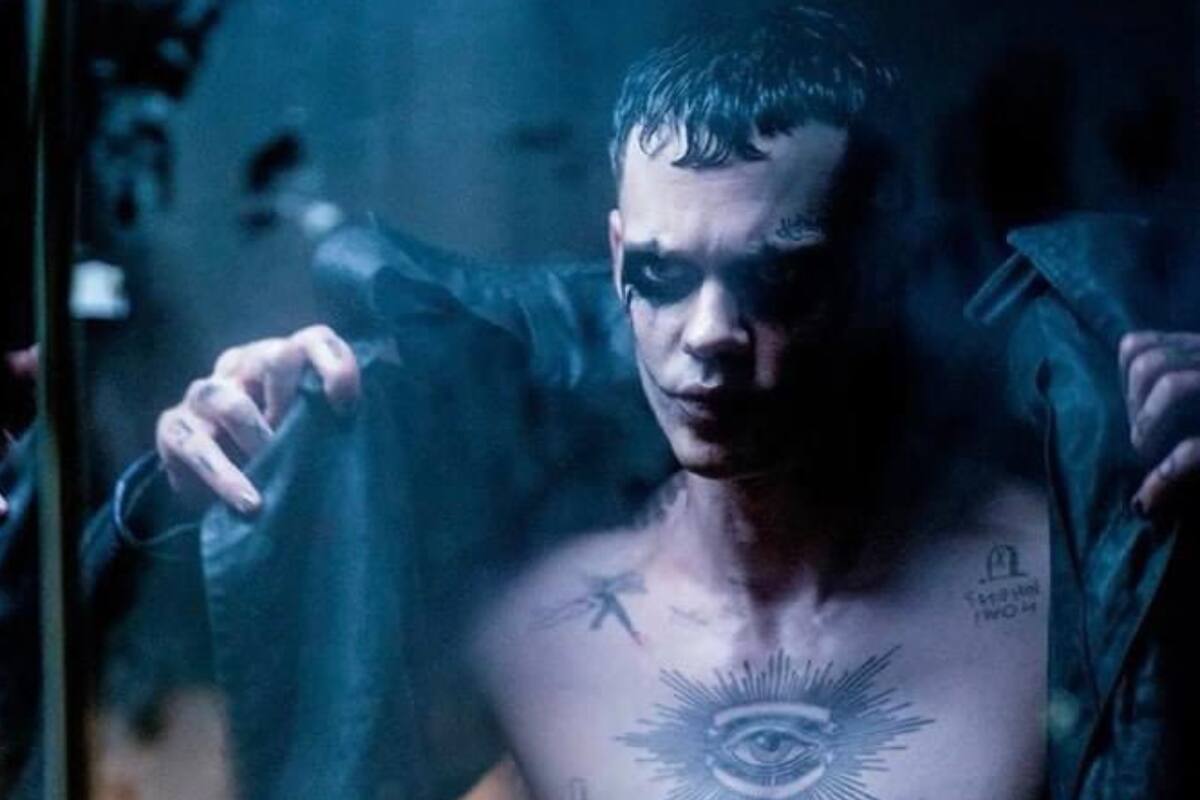 ¡Impactante Transformación! Bill Skarsgård como Eric Draven en el Renacimiento de "The Crow"