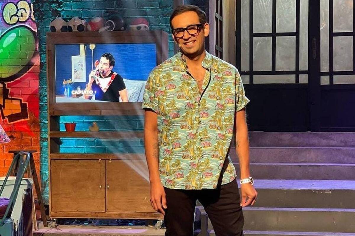 “Capi” Pérez sufre graciosa caída en plena transmisión en vivo de fin de año