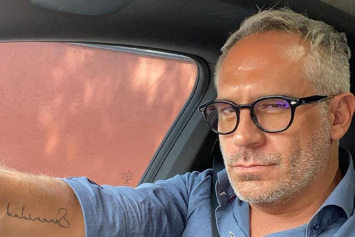 Arath de la Torre no aparece en emisión de “Hoy” y Gabriel Soto toma su lugar