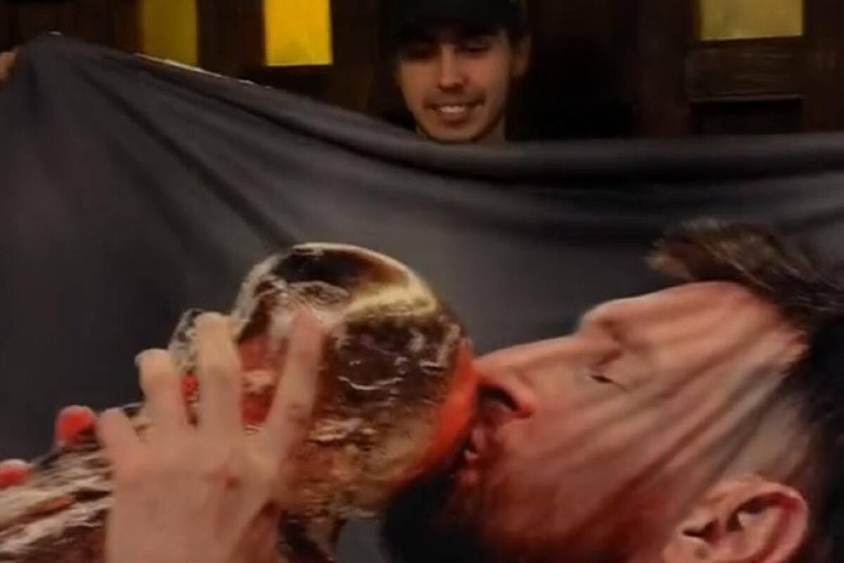 Joven se vuelve viral en TikTok por su reacción al regalo de su novia