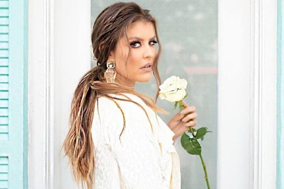 Desde Tulum Vanessa Claudio muestra su enorme belleza modelando en traje de baño