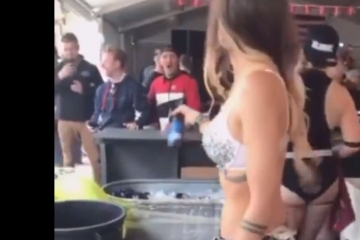 VIRAL: Mujer destapa una cerveza con su entrepierna y el público queda asombrado