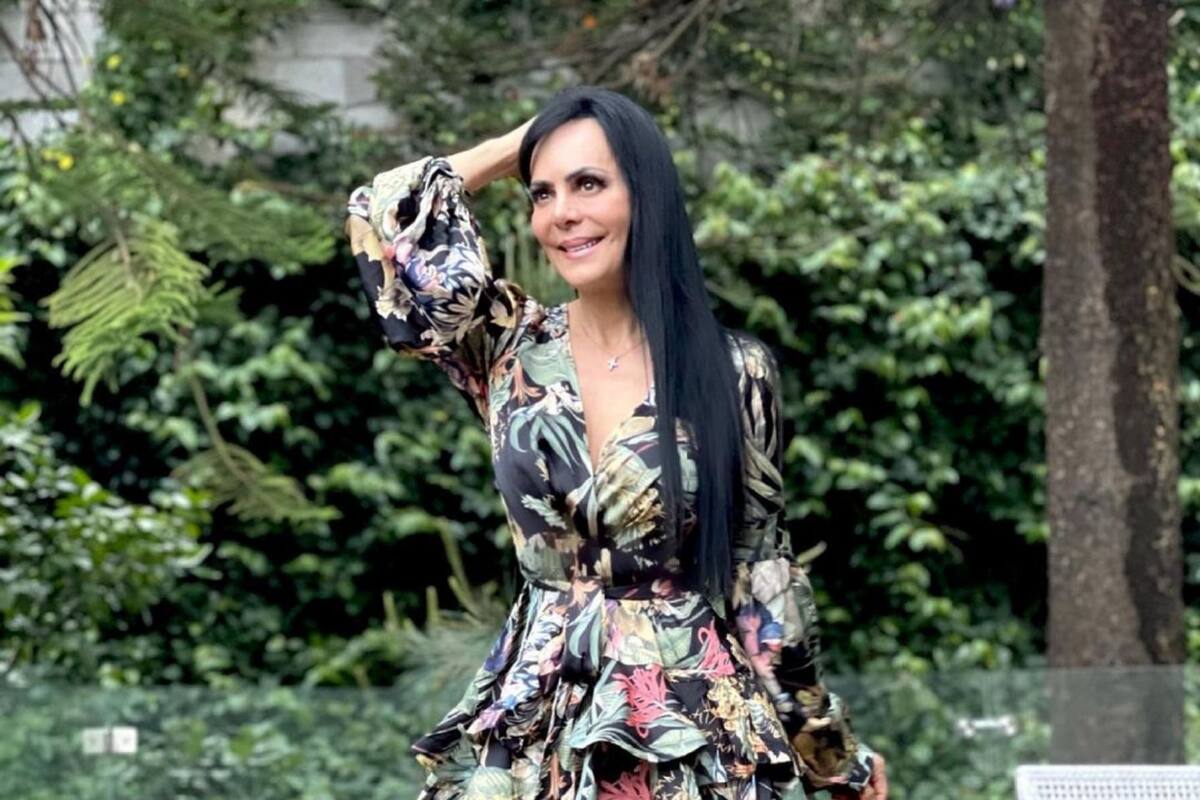 Maribel Guardia luce sus grandes caderas en short de cuero