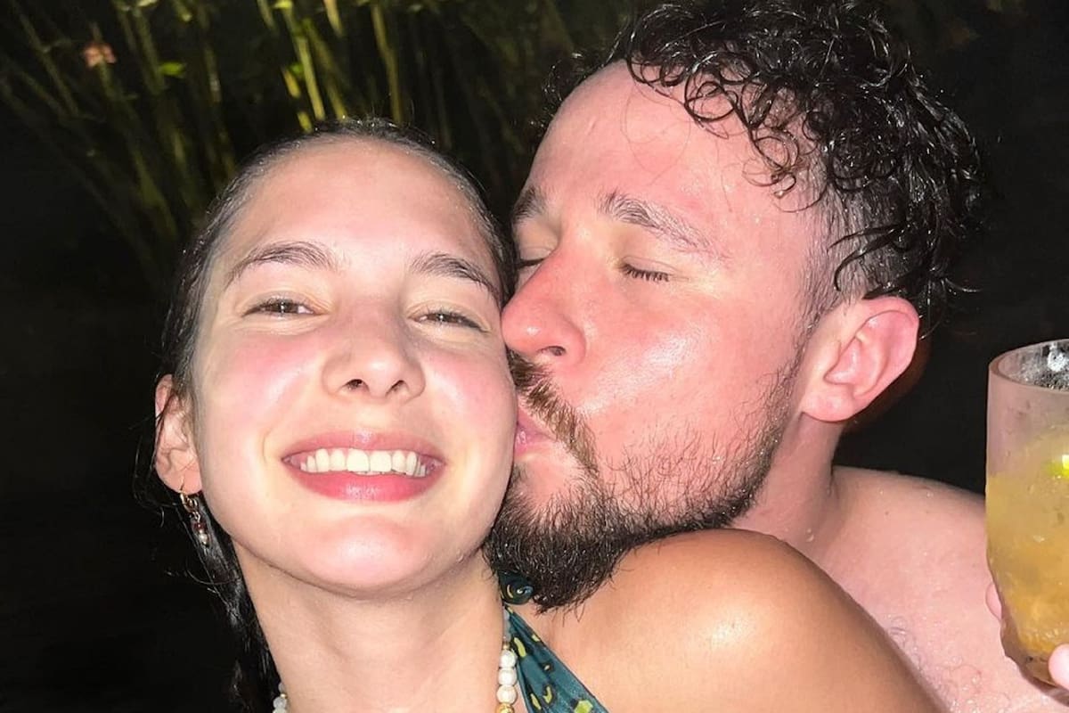 Ary Tenorio y Luisito Comunica derrochan pasión dentro de aguas termales