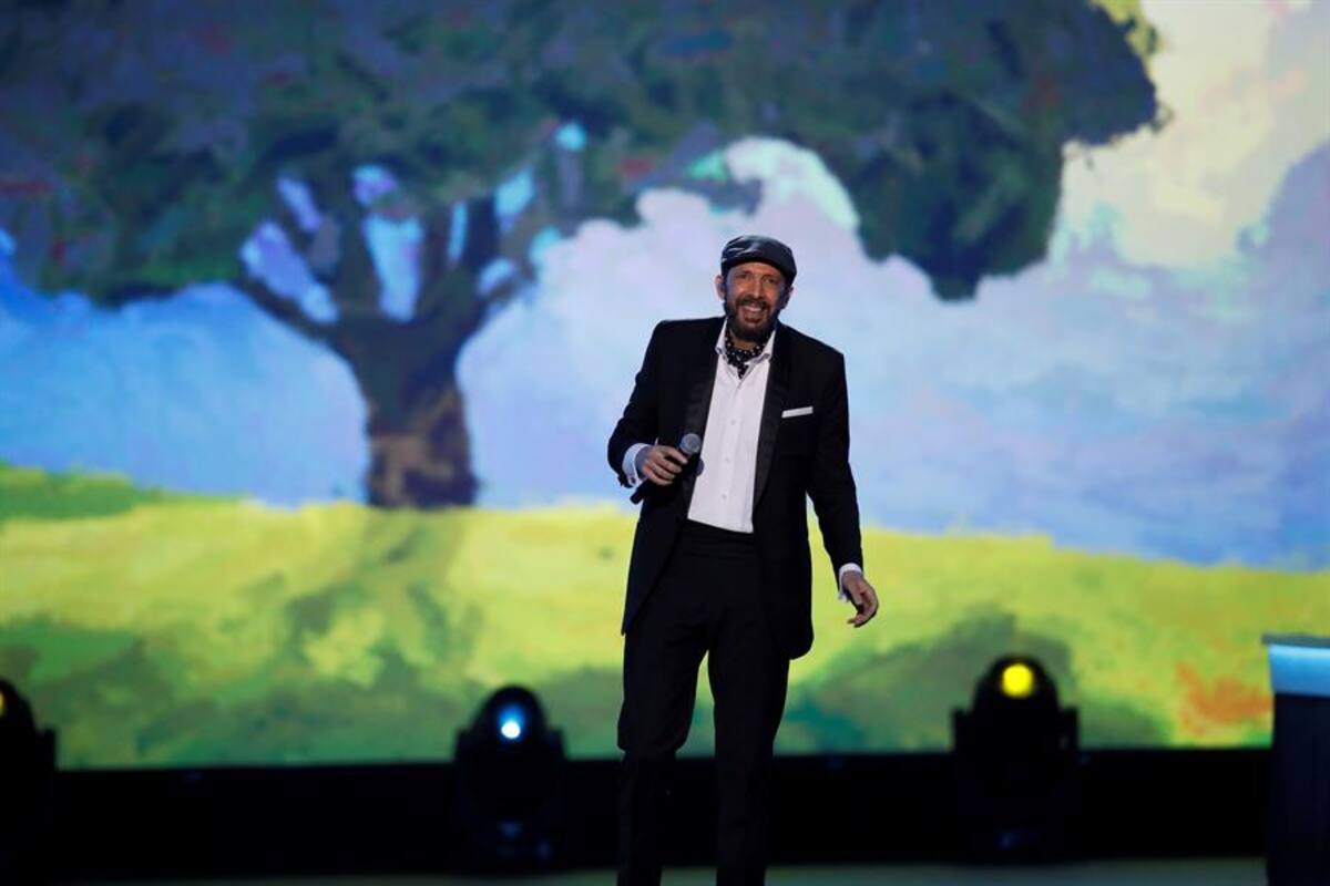 Julio Iglesias, Juan Luis Guerra y Roberto Carlos son homenajeados en los Latin Grammy