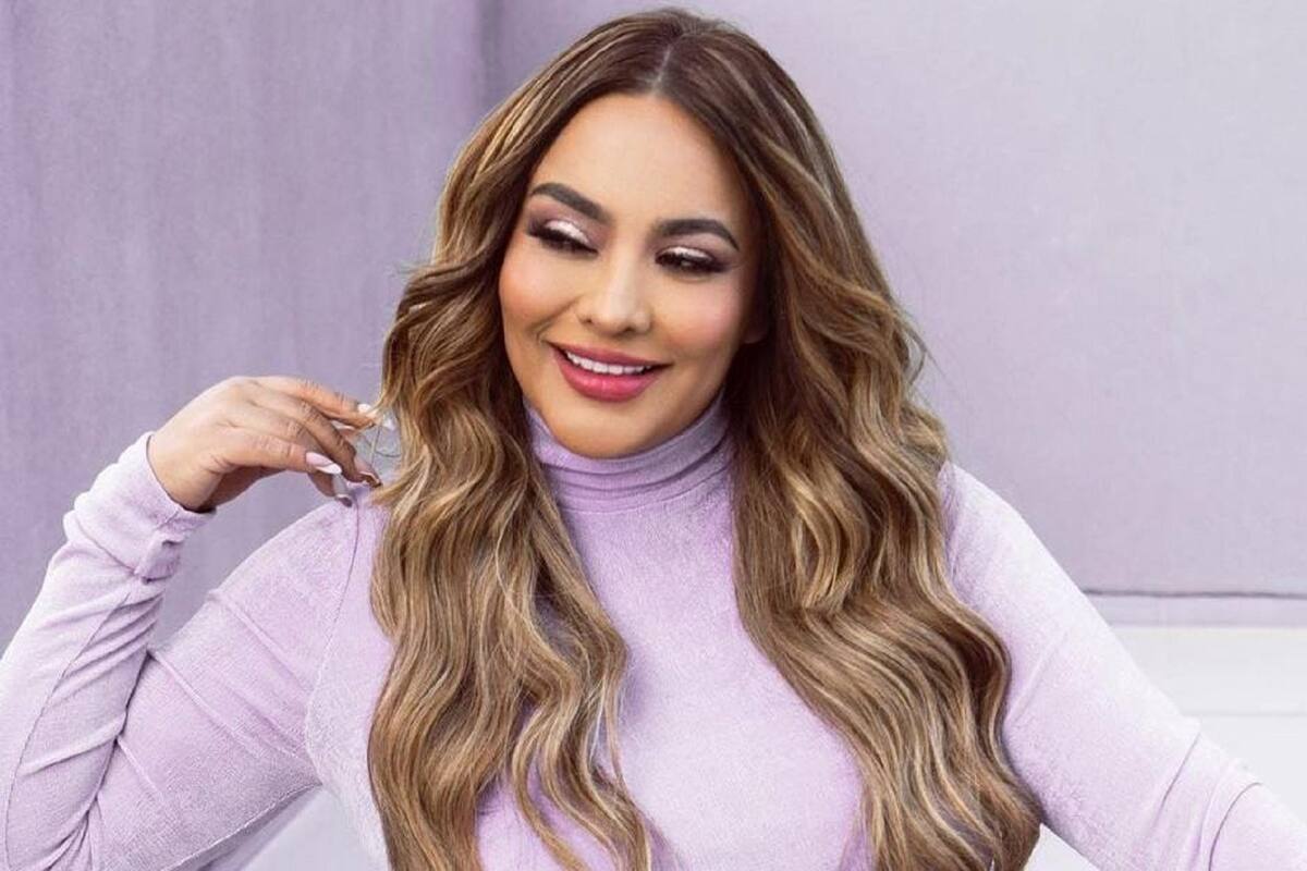 Mayeli Alonso presume la exclusiva camioneta que le regaló Andy Ruiz