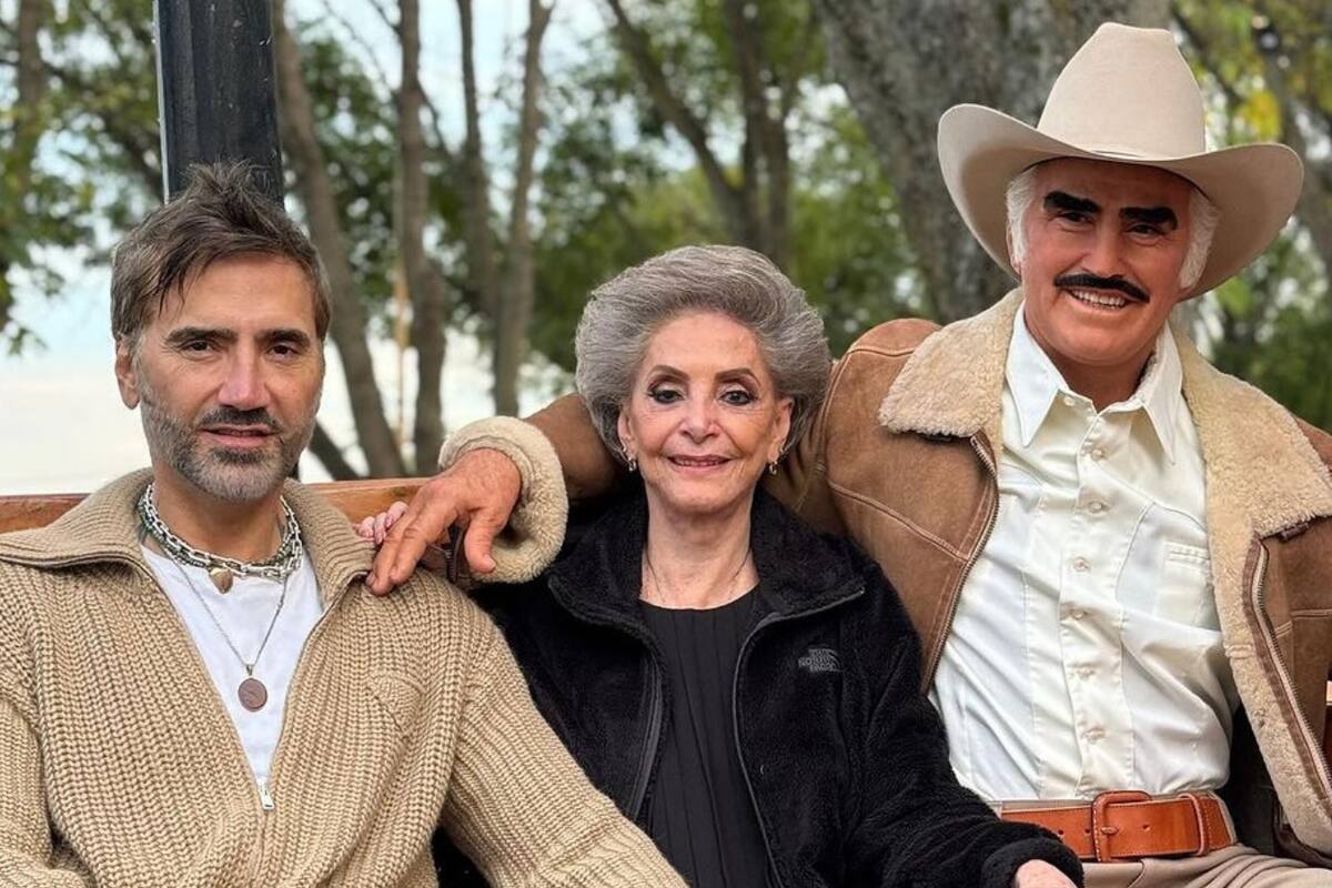 Vicente Fernández: Descubre la estatua hiperrealista que inmortaliza al ícono de la música mexicana