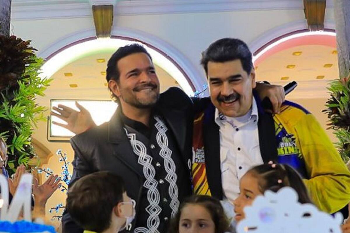 Critican a Pablo Montero por cantarle "Las Mañanitas" a Nicolás Maduro