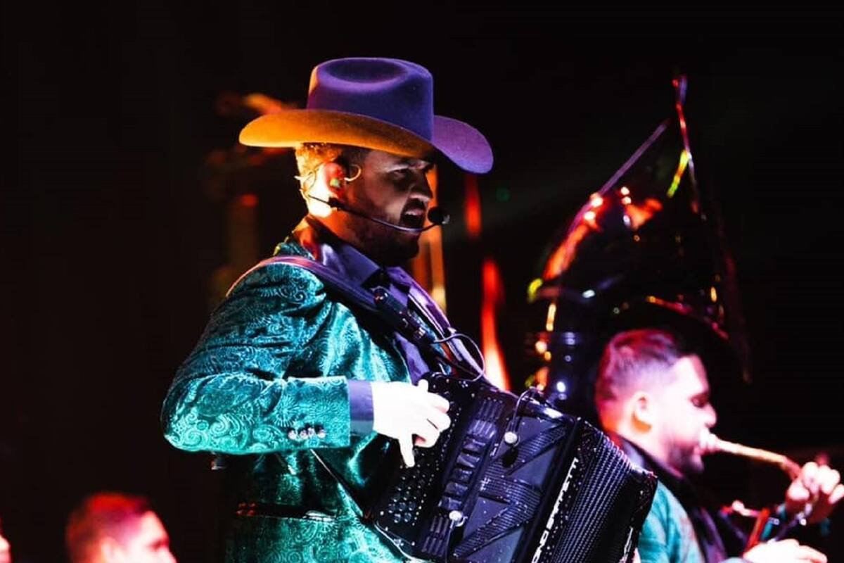 Edén Muñoz hace su primer concierto como solista en la Feria de Puebla