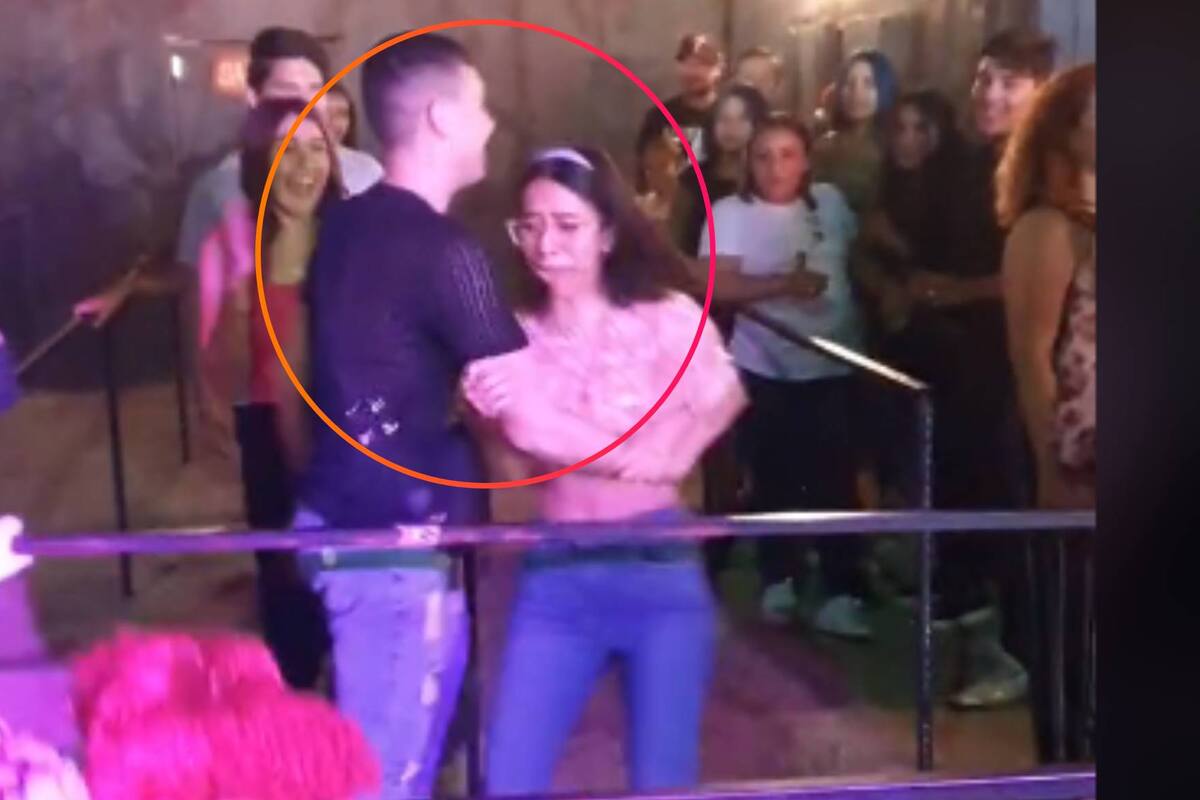 VIDEO: Payasos aterrorizan a personas en una feria