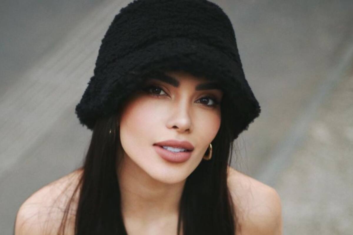 Dania Méndez enamora en Instagram con traje de baño