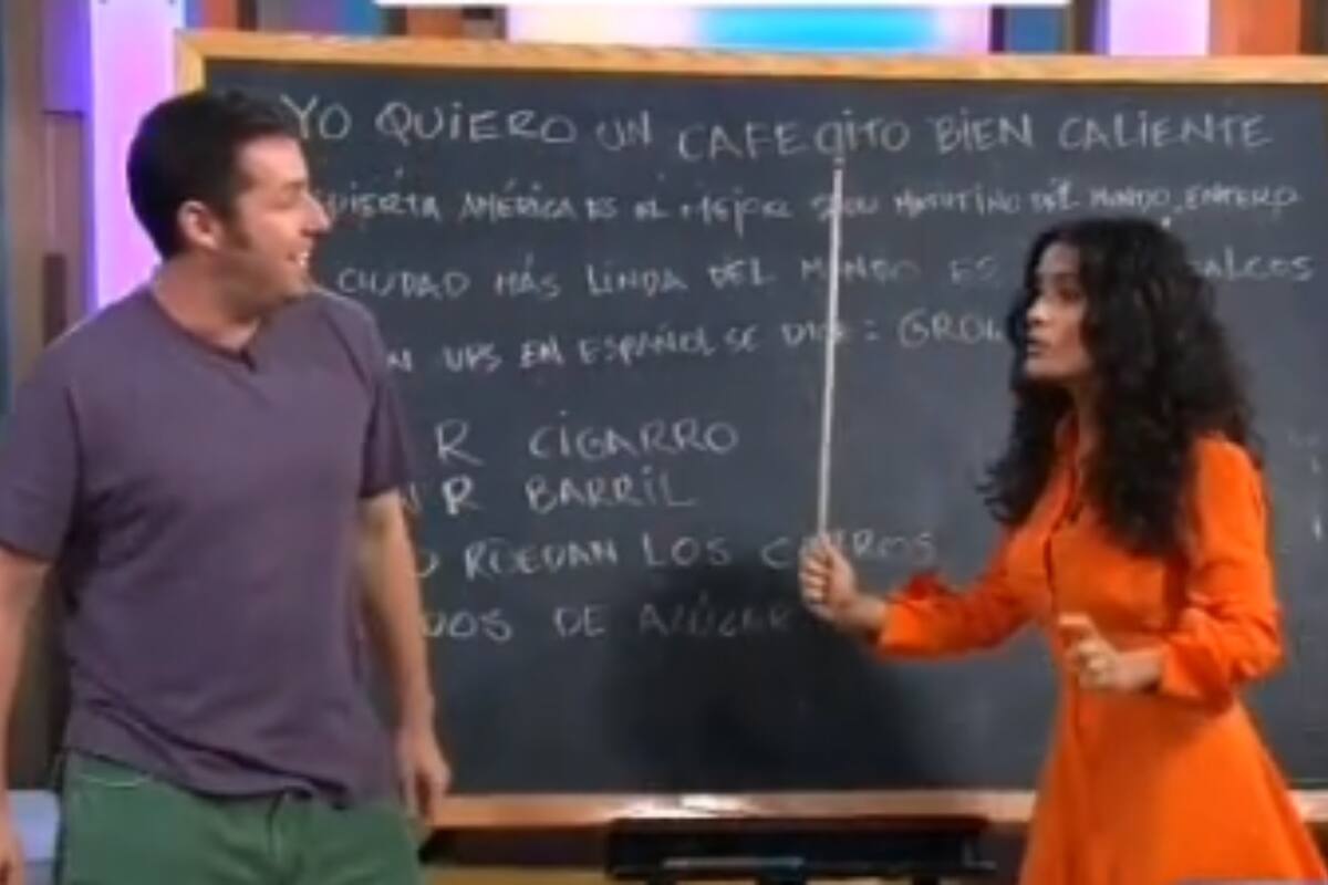 Salma Hayek le enseña a Adam Sandler a hablar en español y se vuelve viral