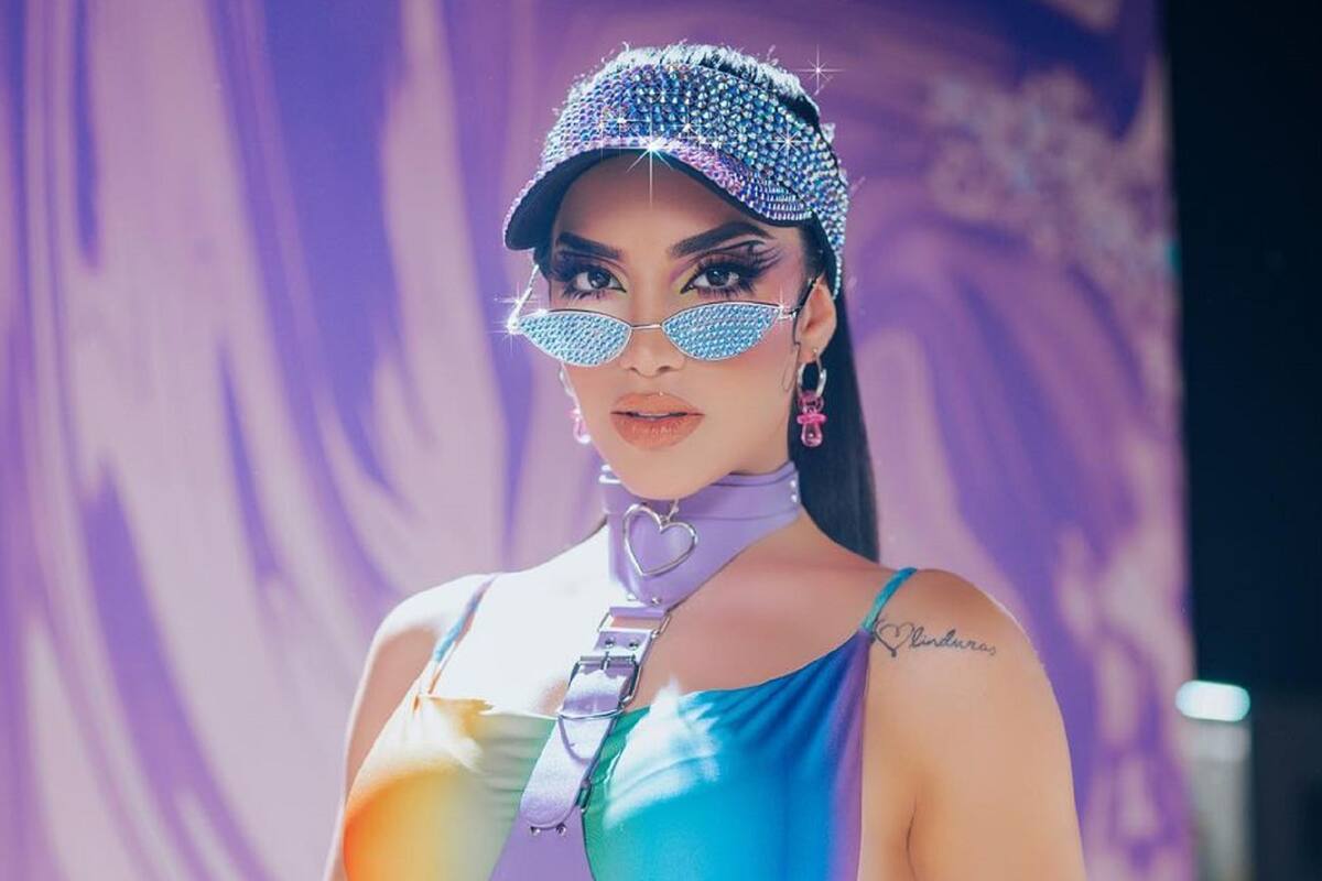 Kimberly Loaiza, Dimitri Venegas y Like Mike lanzan "Fuego", tema que estrenaron en Tomorrowland