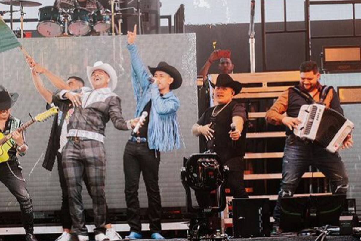 ¿Grupo Firme podría ser la primera agrupación mexicana en presentarse en el Super Bowl?