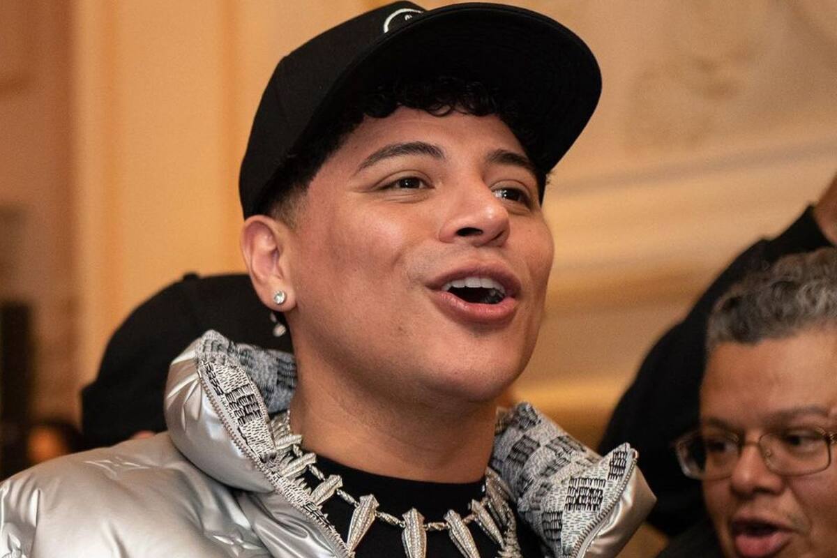 Tachan a Eduin Caz de VENDIDO por presuntamente recibir dinero por dueto con José Torres