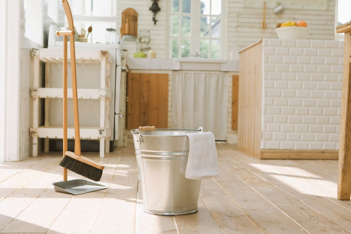 Motivos para usar vinagre en la limpieza del ingreso del hogar