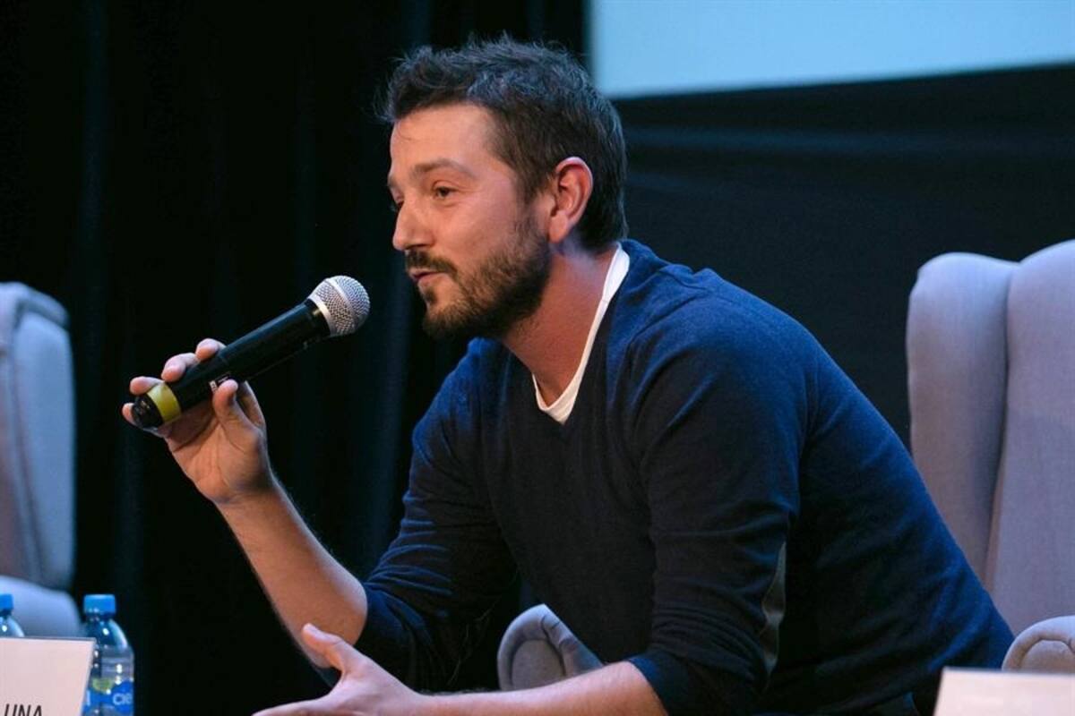 Diego Luna está emocionado por volver a grabar "Star Wars"