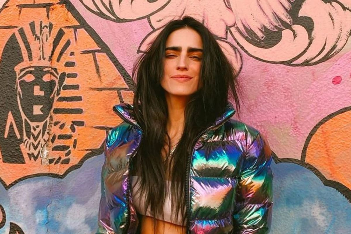 Bárbara de Regil encanta en top y mini short