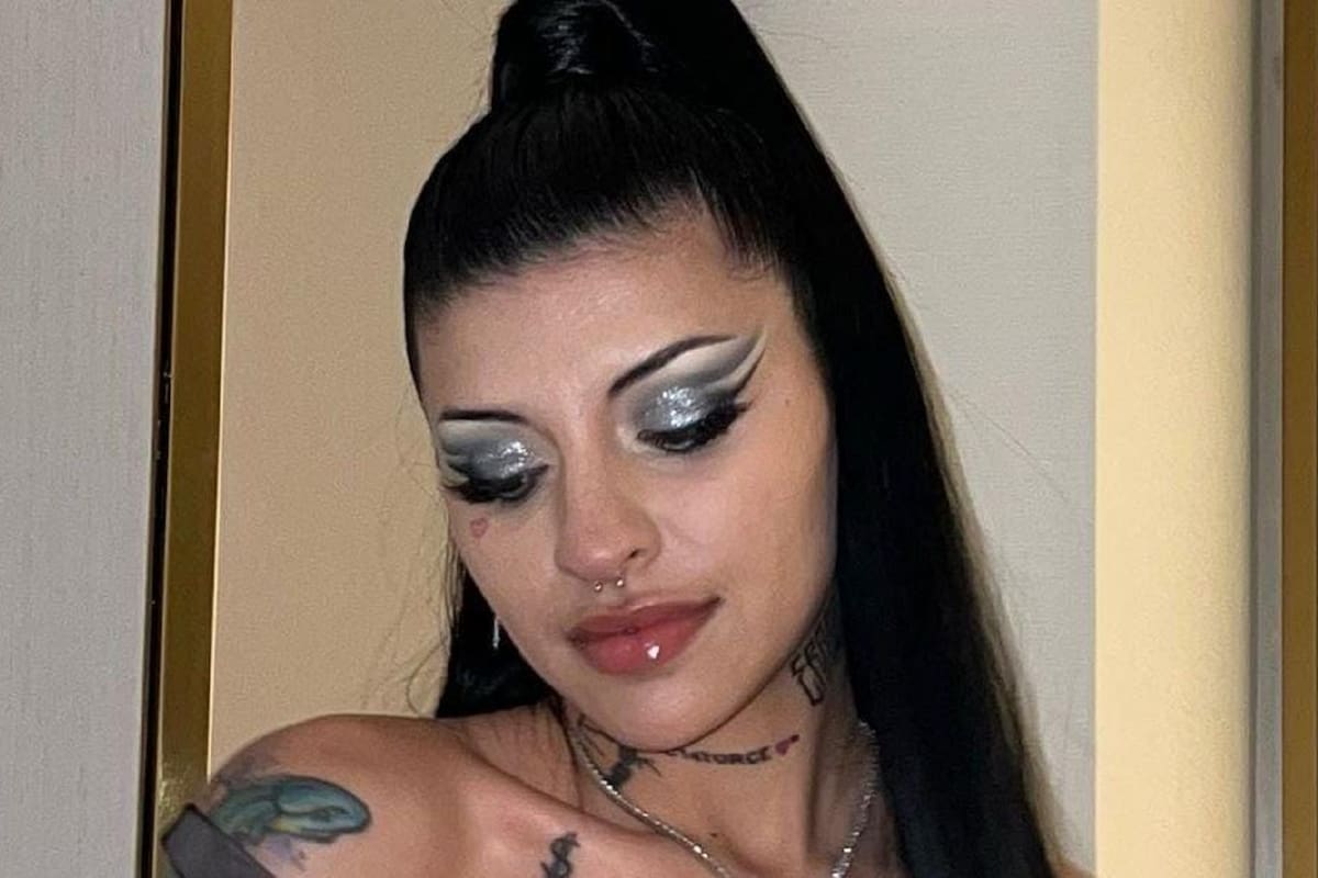 Abuchean a Cazzu en pleno concierto: “Me tenés que respetar”