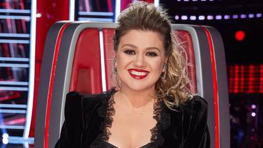 Kelly Clarkson es demandada por su ex suegro