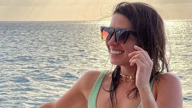 Laura G cautiva a todos posando con coqueto bikini desde la Riviera Maya